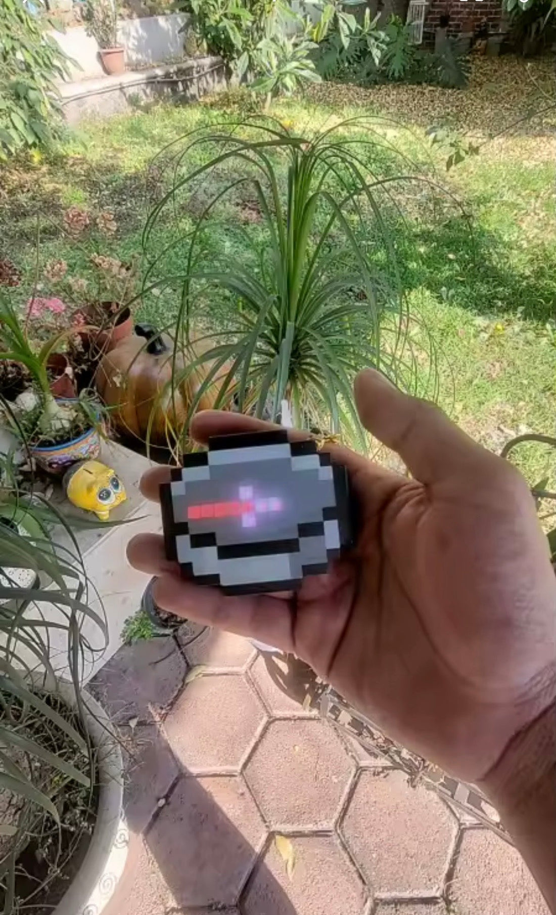 “It looks even more realistic in person, the quality is excellent and it works perfectly. Shipping was super fast and it arrived in perfect condition. I would definitely buy again without hesitation.”