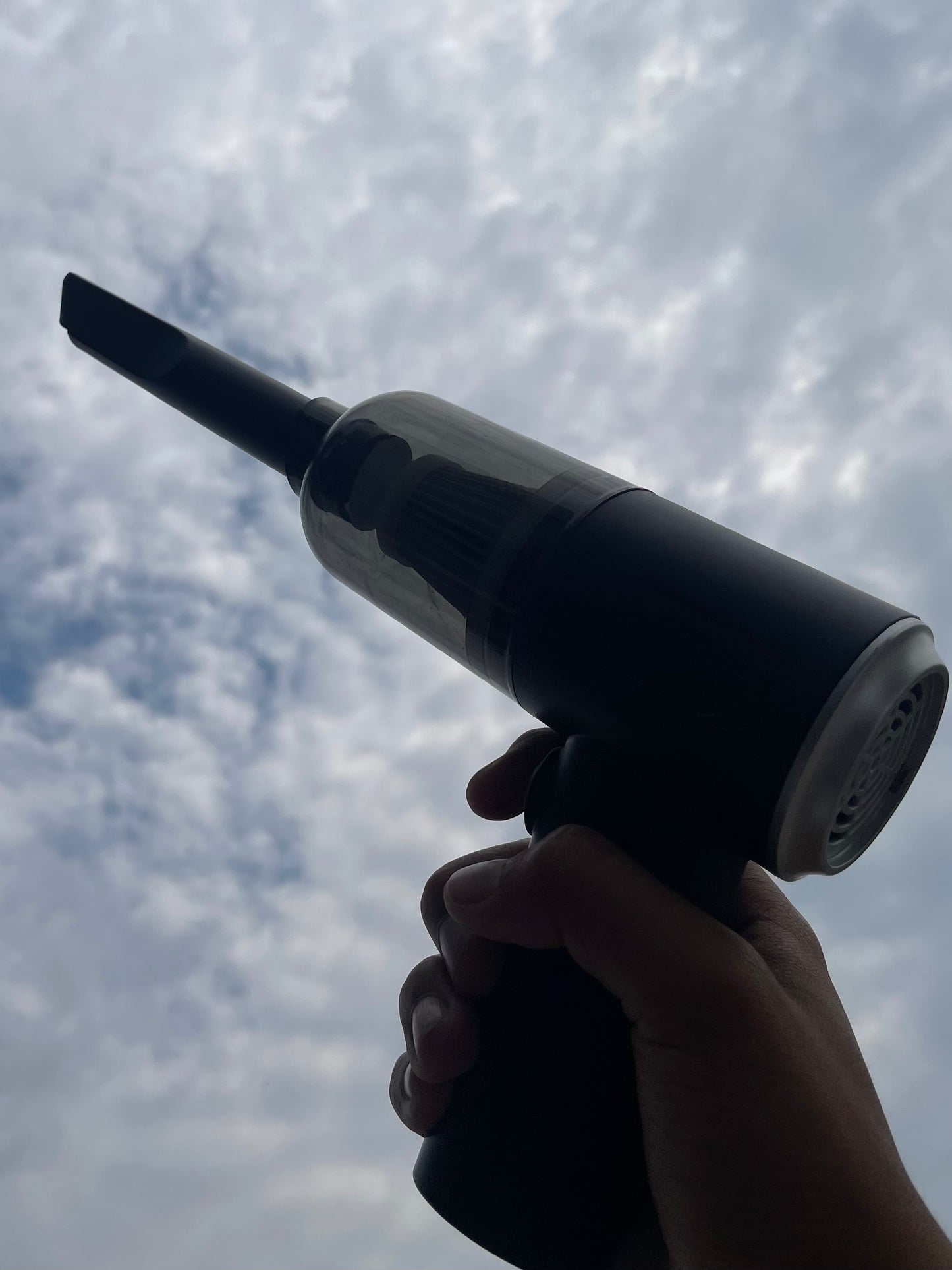 Mini vacuum cleaner