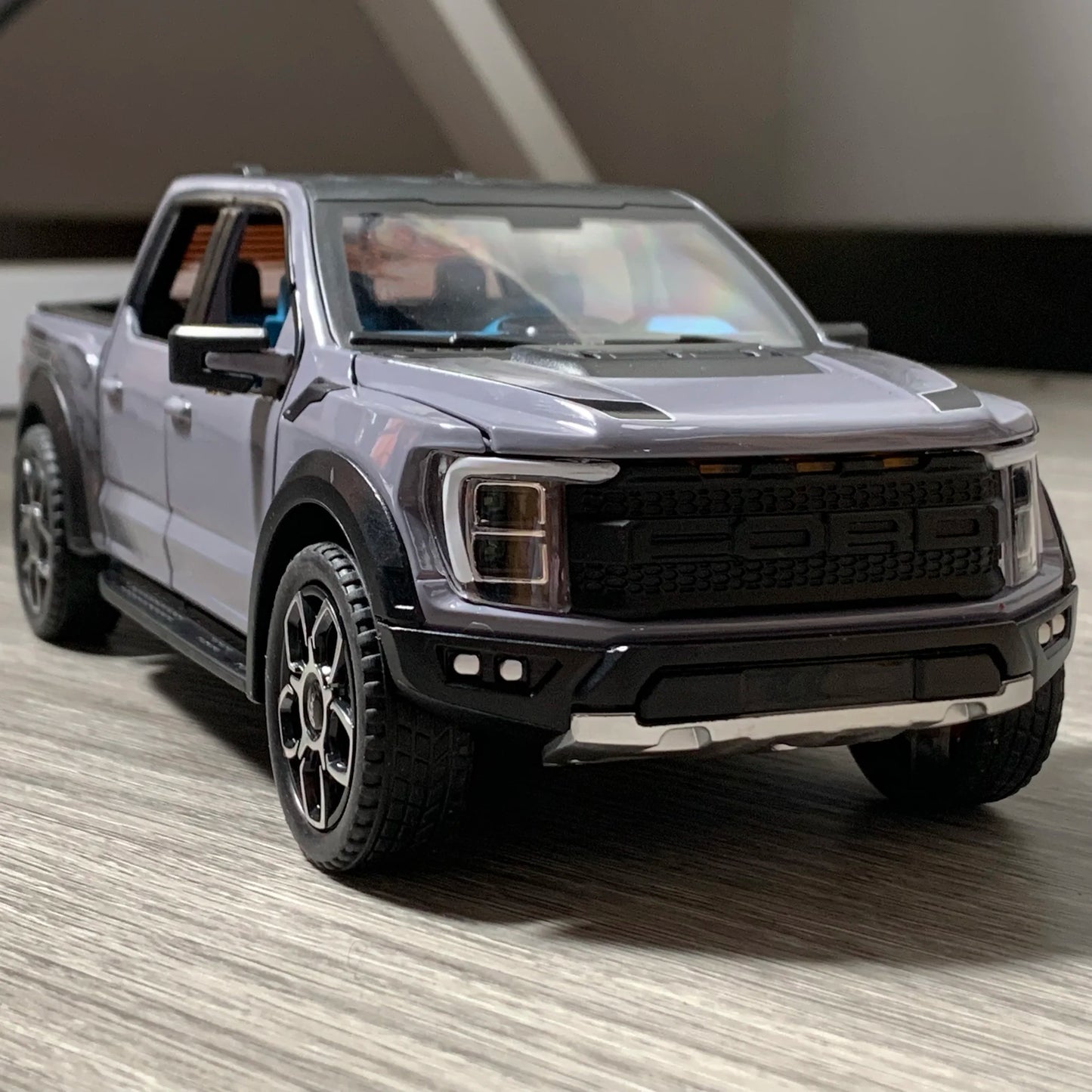Ford Raptor Coleccionable Con Luces Led y Sonido
