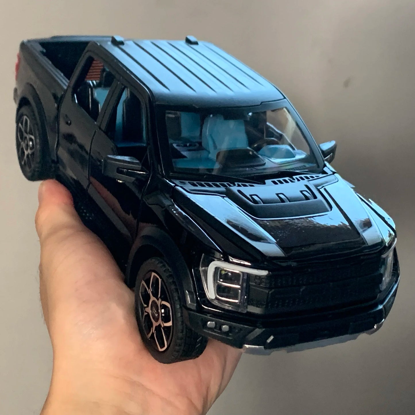 Ford Raptor Coleccionable Con Luces Led y Sonido