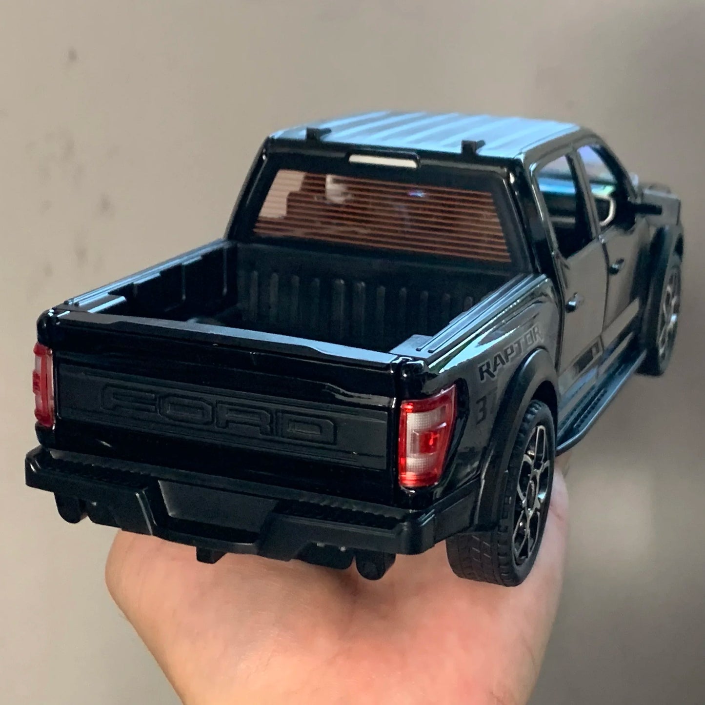 Ford Raptor Coleccionable Con Luces Led y Sonido